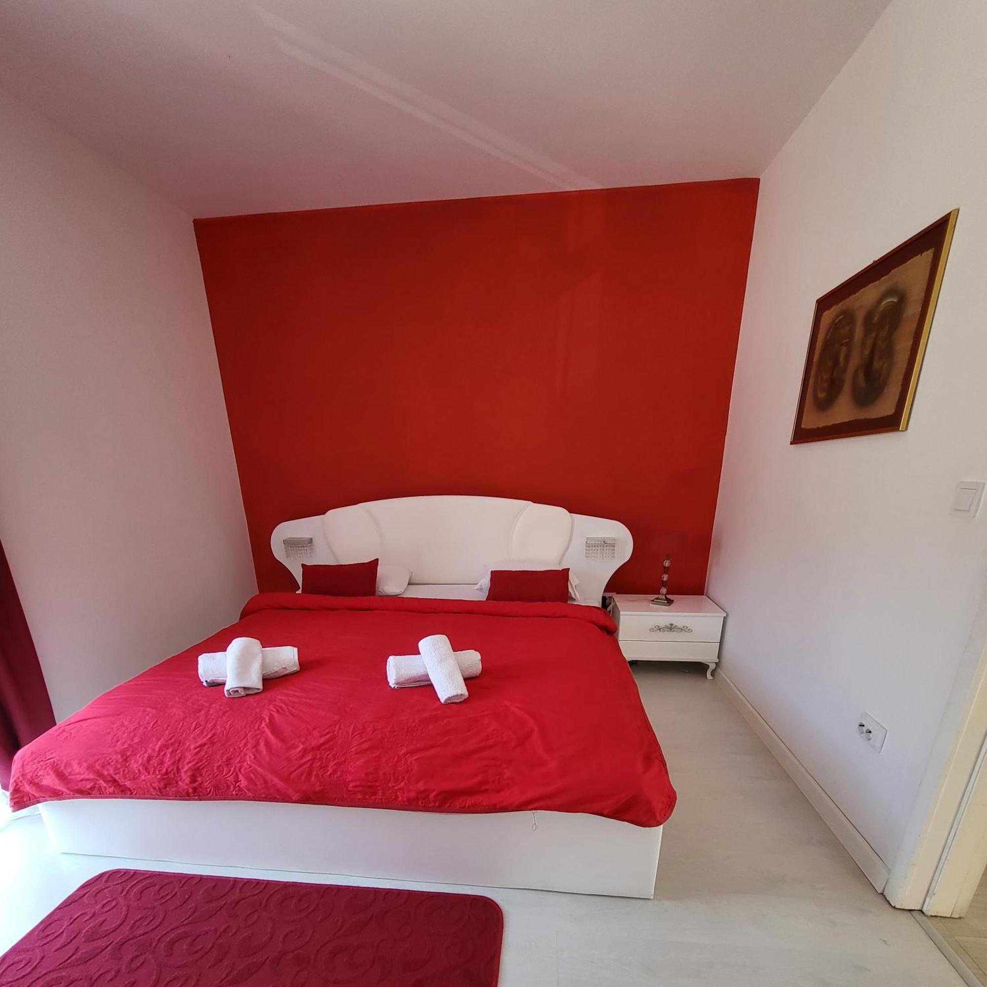Apartmani Sport Igalo Herceg Novi Bilik gambar